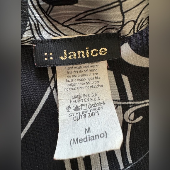 Black/Silver floral pattern top - Picture 14 of 15